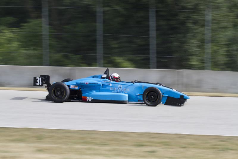 Jerry Szykulski Smashes Track Record at Motorsports Park Hastings